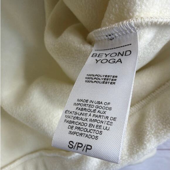 NWT Beyond Yoga Terrain Pull Over In Cream Sweater Women’s Size Small - Picture 8 of 8